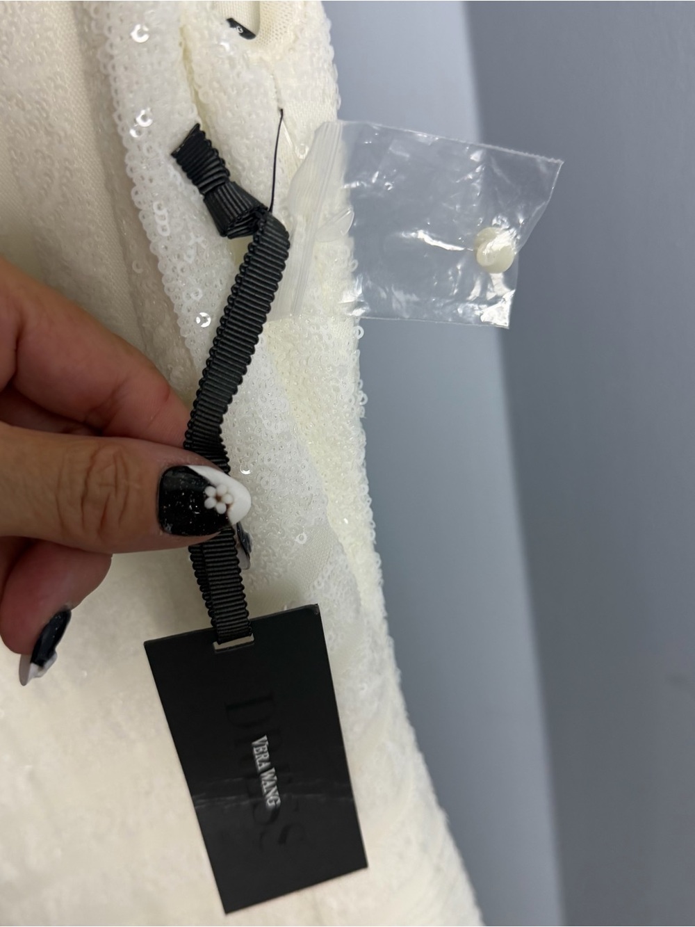 Vera Wang Ivory elegant Sequin Beaded Maxi Gown NWT - Picture 5 of 10